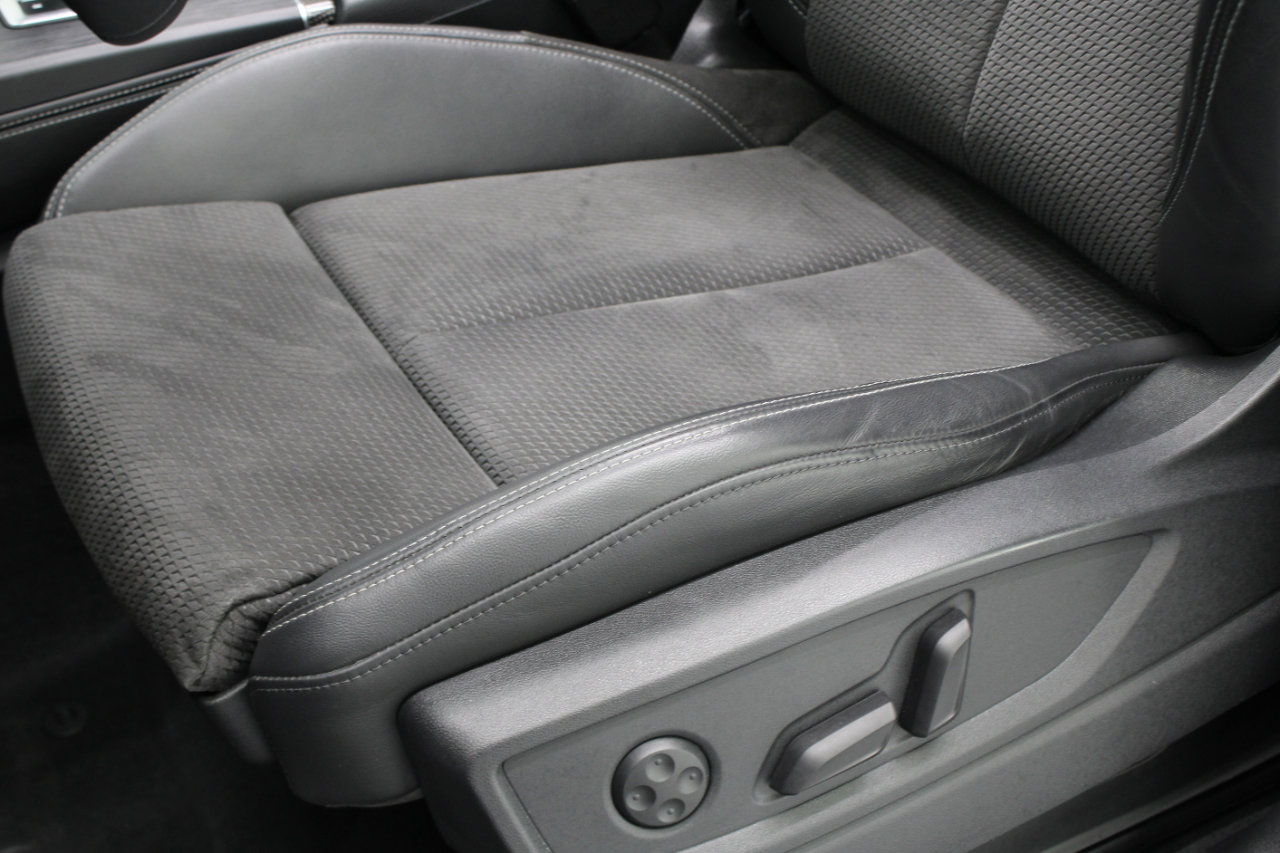 Used 2020 Audi SQ5 Premium Plus w/ Premium Plus Package image 35