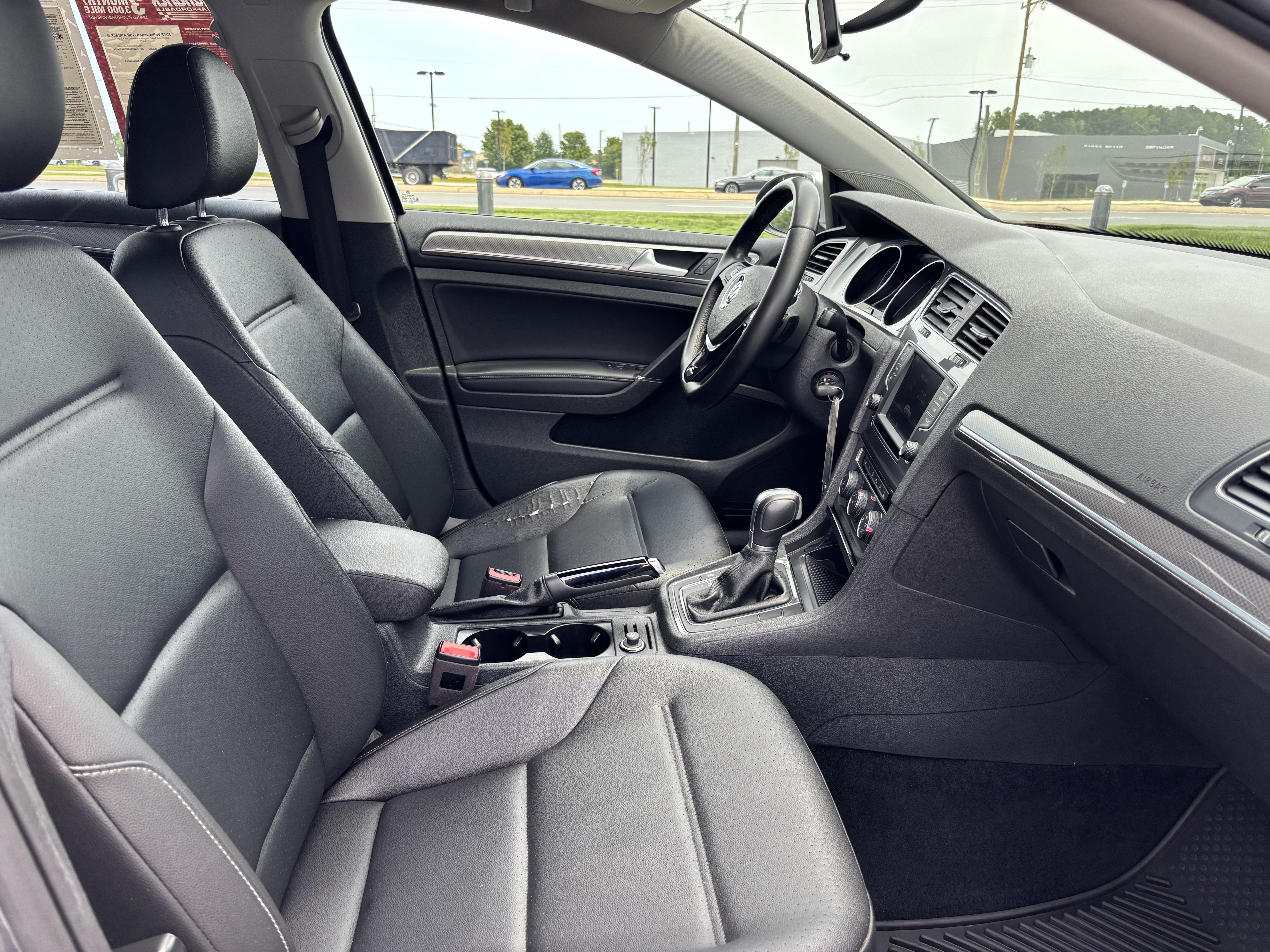 Used 2017 Volkswagen Golf Alltrack S AWD/4WD image 35