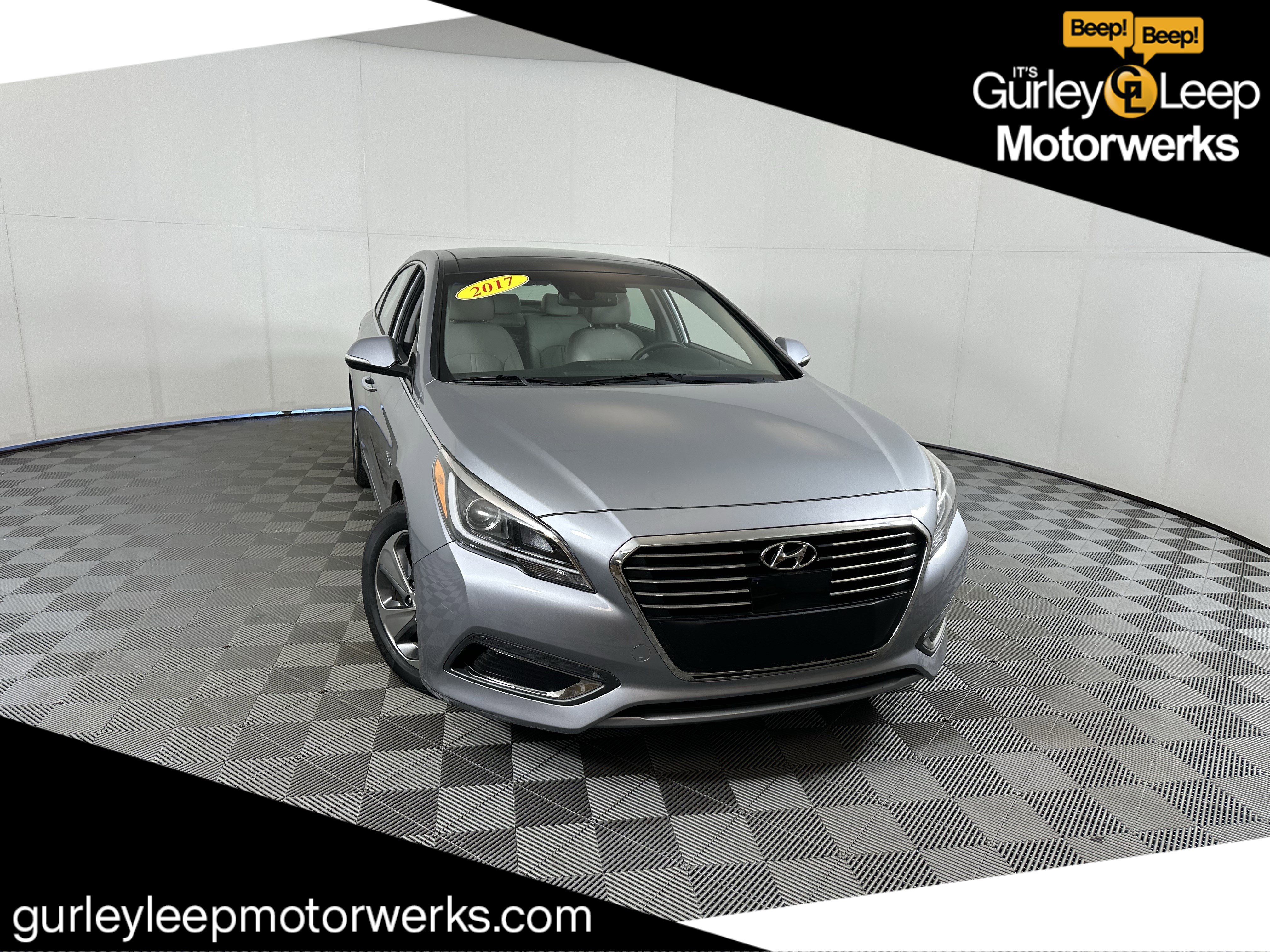 Used 2017 Hyundai Sonata Limited w/ Ultimate Package 02