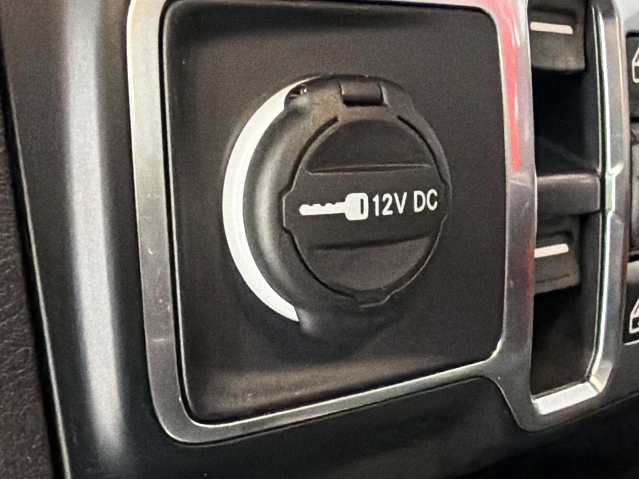 Used 2024 Jeep Wrangler Unlimited Sport AWD/4WD image 30