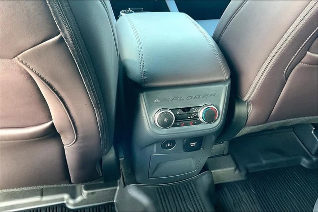 Used 2025 Ford Explorer Platinum w/ Ultimate Package image 21