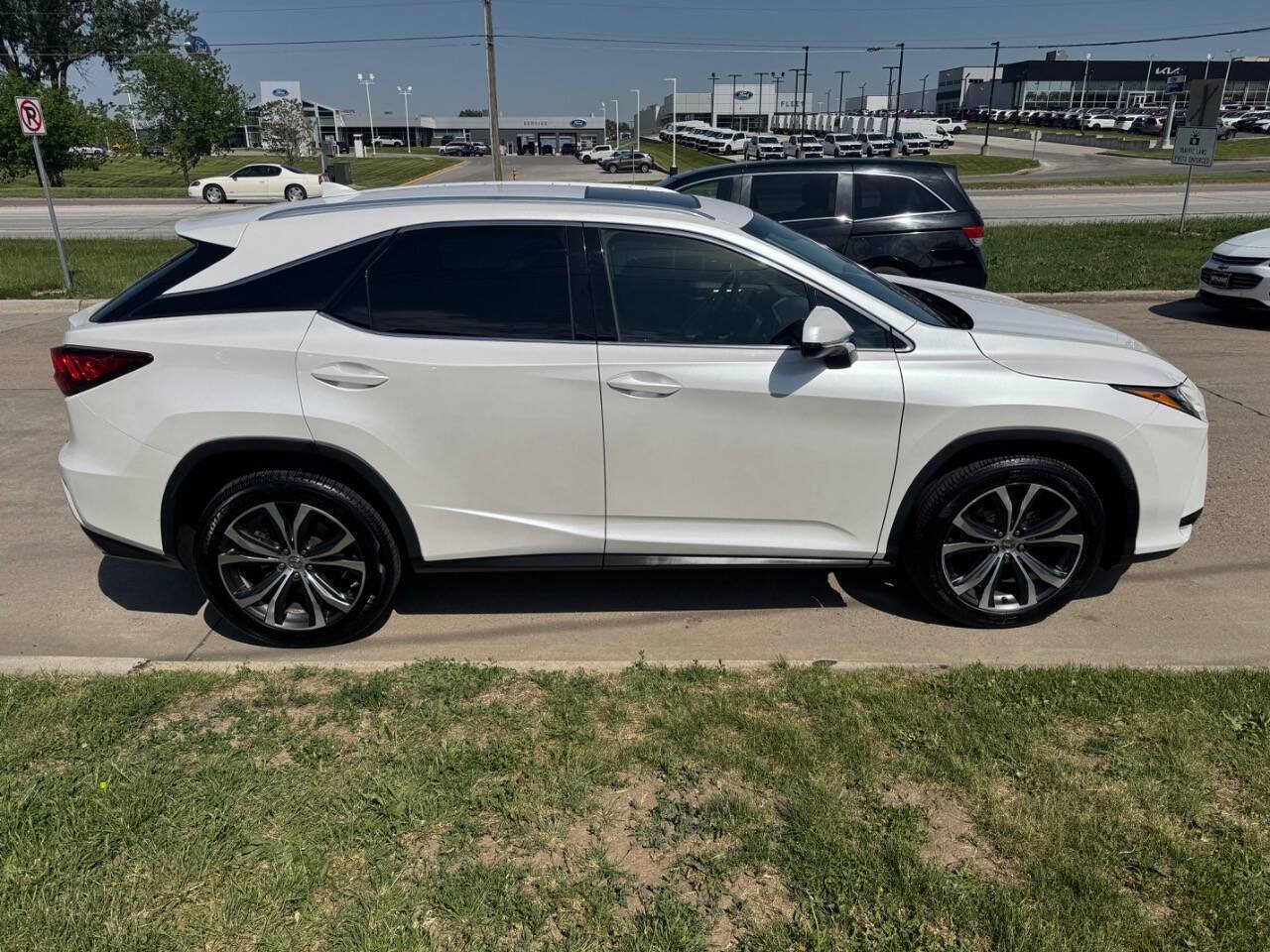 Used 2016 Lexus RX 350 AWD w/ Premium Package image 6