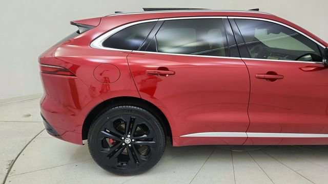 Used 2025 Jaguar F-PACE R-Dynamic S image 12