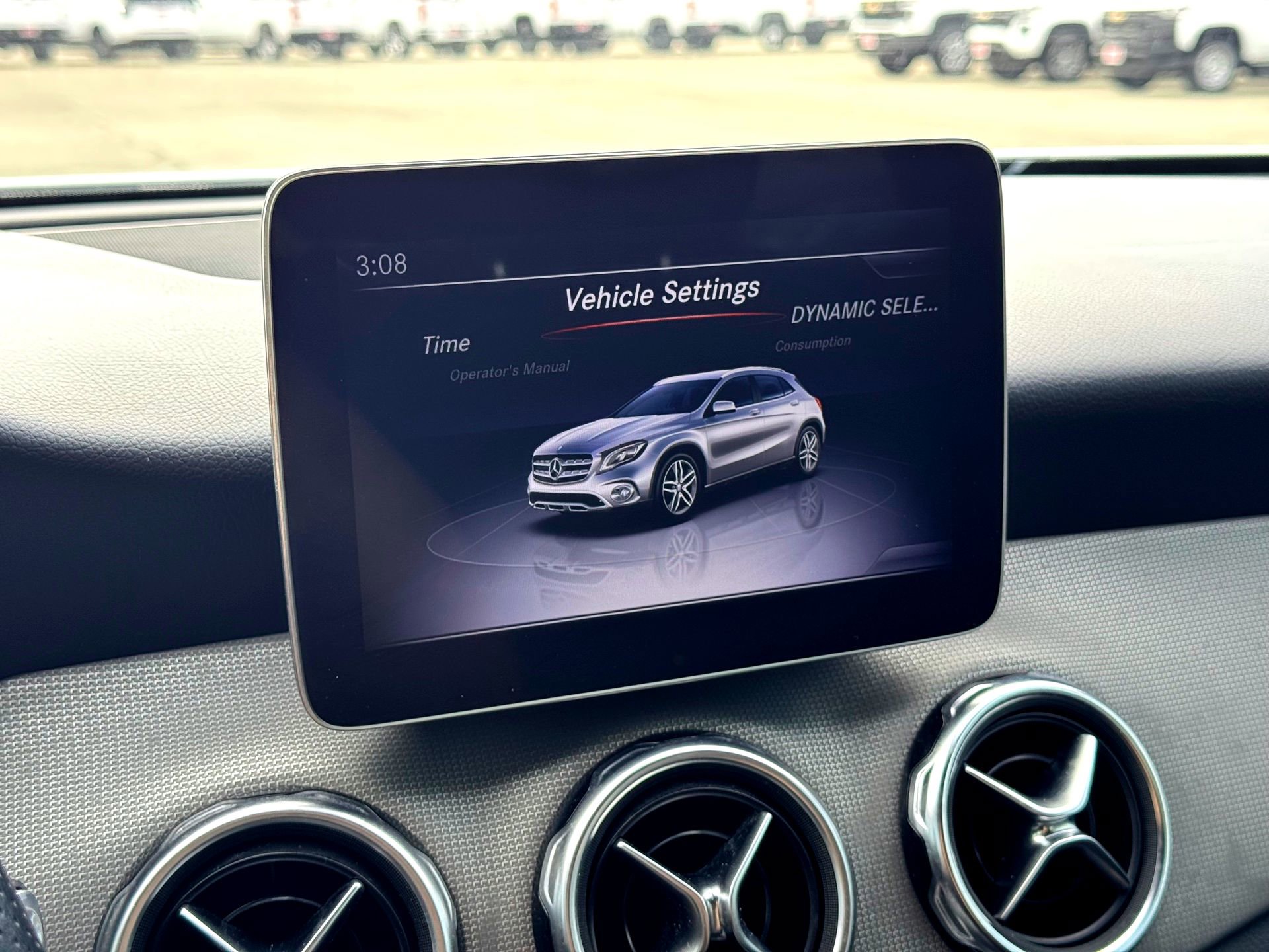 Used 2019 Mercedes-Benz GLA 250 4MATIC image 31