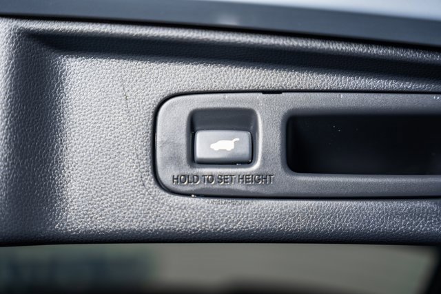 Used 2025 Honda CR-V EX-L image 10