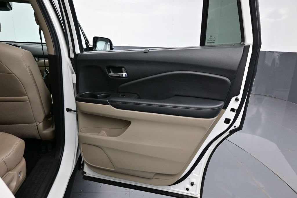 Used 2021 Honda Pilot Touring image 34