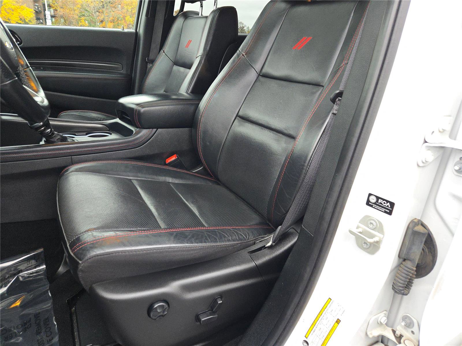 Used 2023 Dodge Durango GT image 29