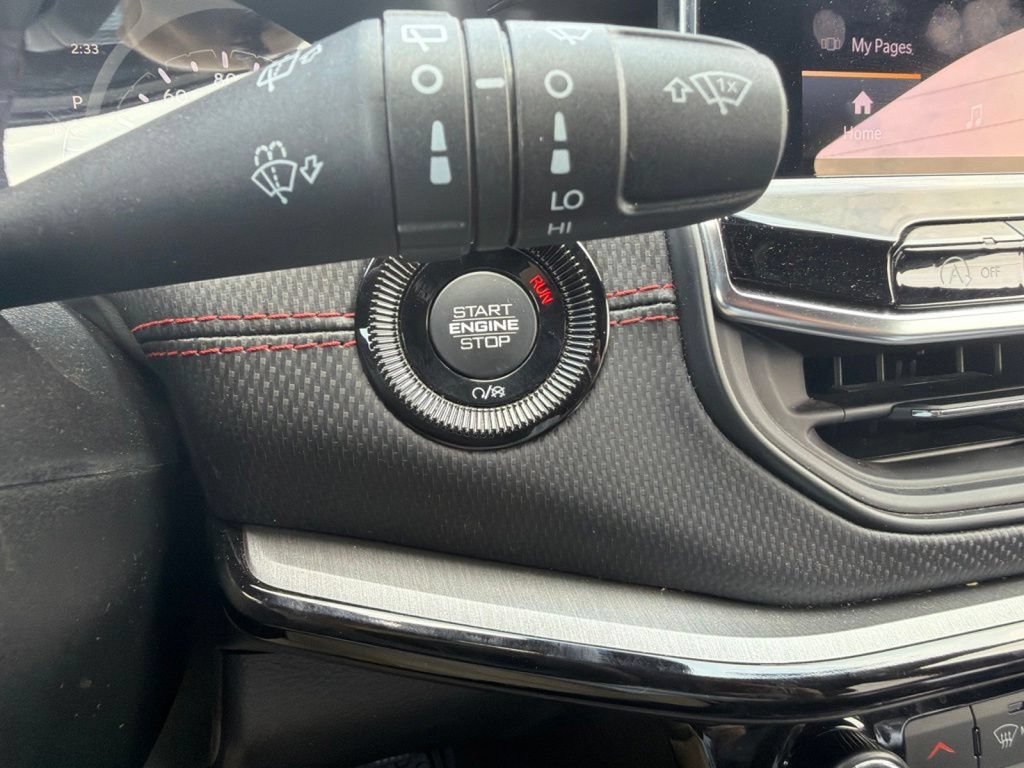 Used 2025 Jeep Compass Trailhawk AWD/4WD image 26