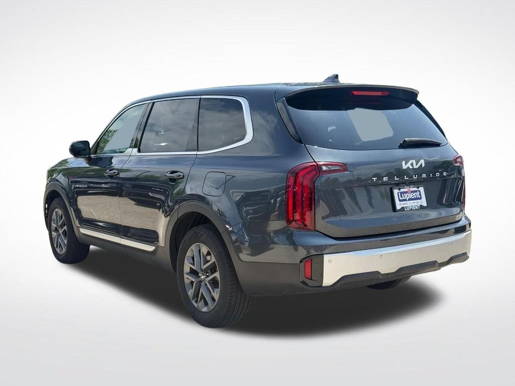 Used 2024 Kia Telluride LX FWD image 6