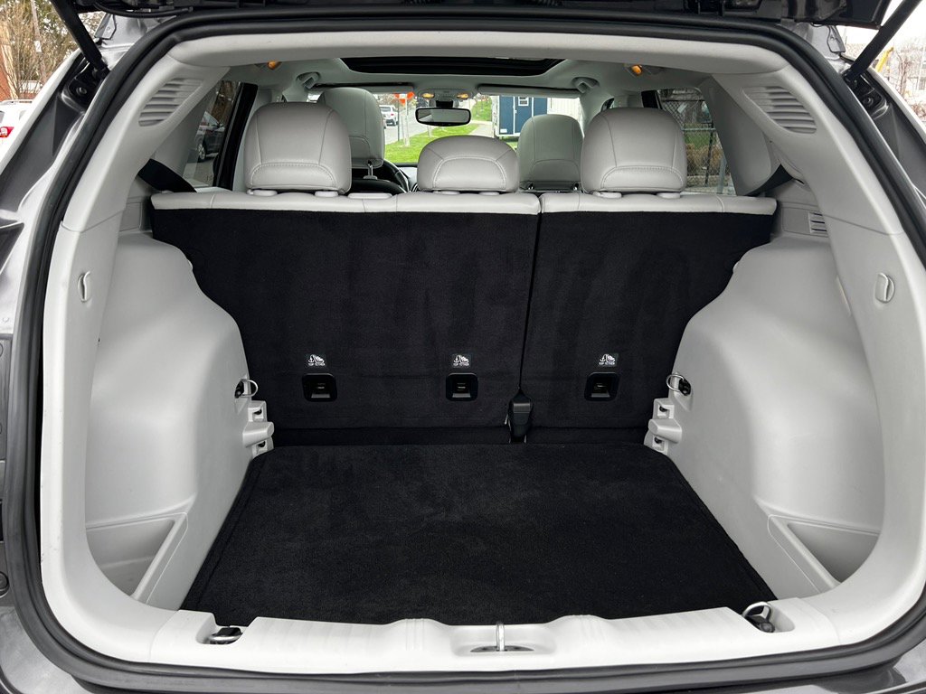 Certified 2019 Jeep Compass Limited w/ Safety & Security Group image 13