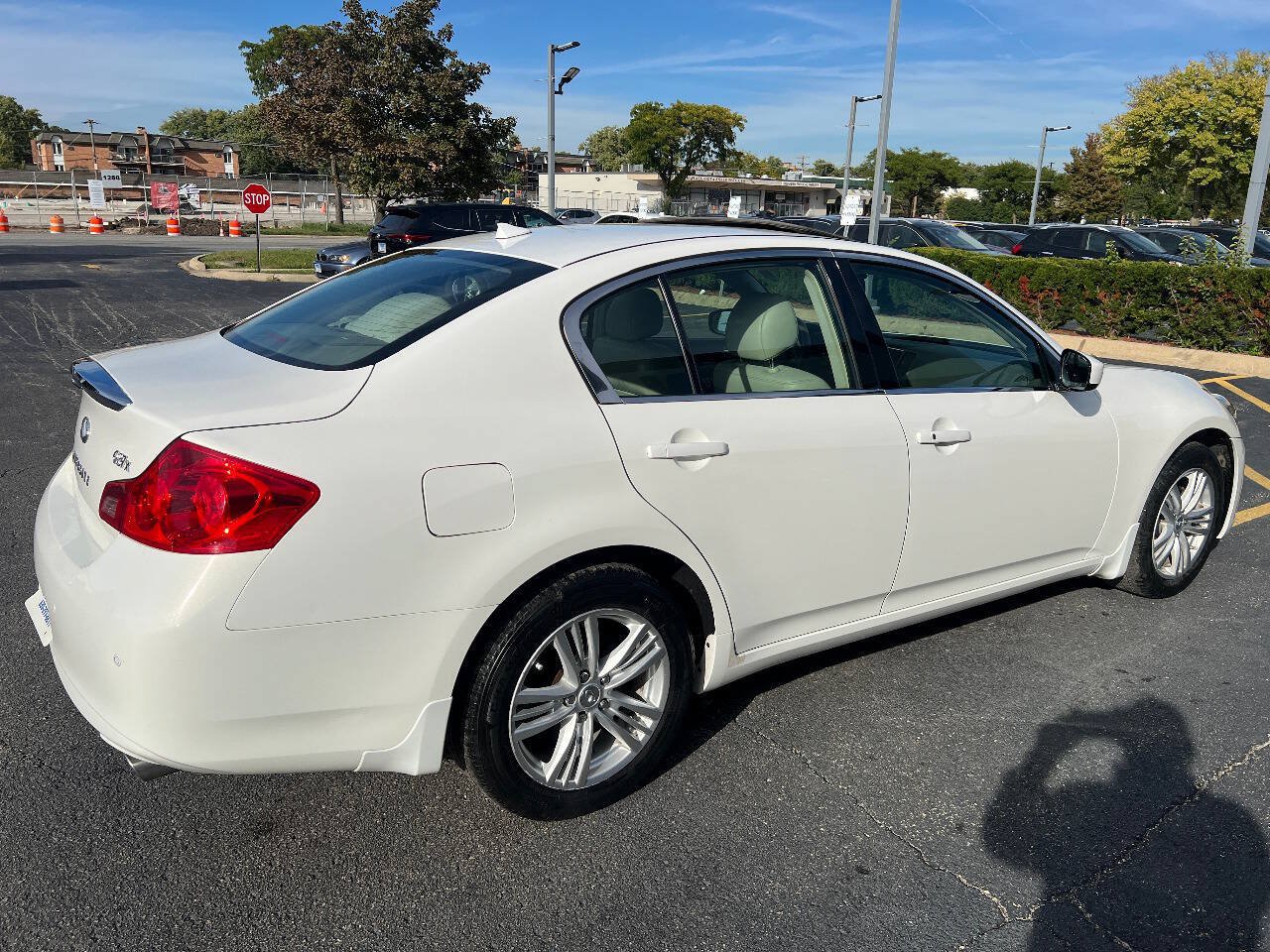 Used 2011 INFINITI G37 x Sedan w/ Premium Pkg AWD/4WD image 14
