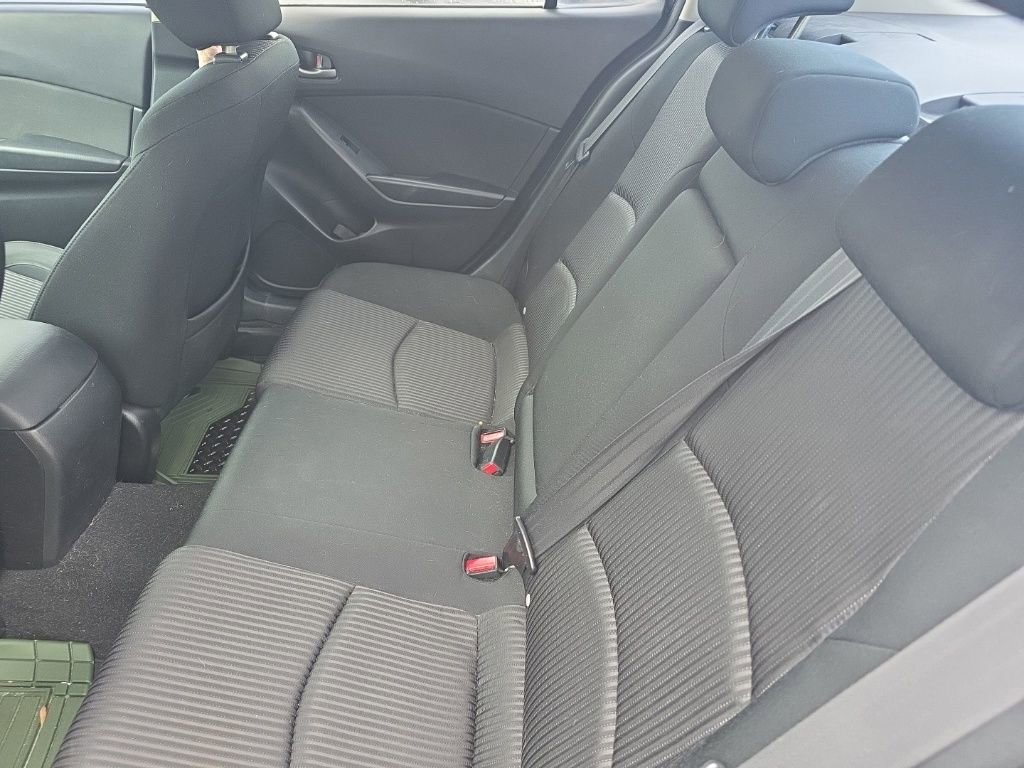 Used 2016 MAZDA MAZDA3 i Touring image 19
