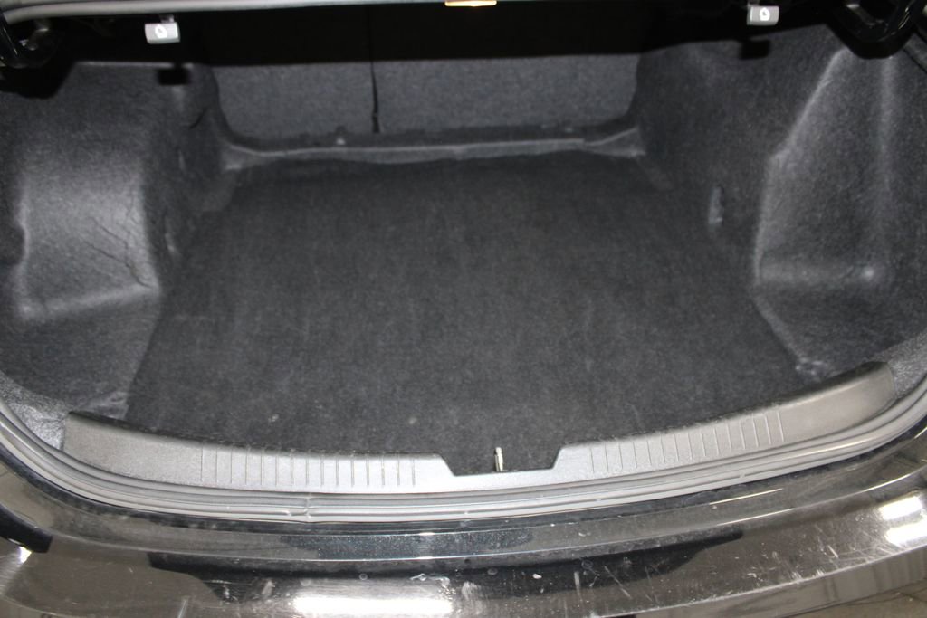 Used 2023 Chevrolet Malibu LT image 26