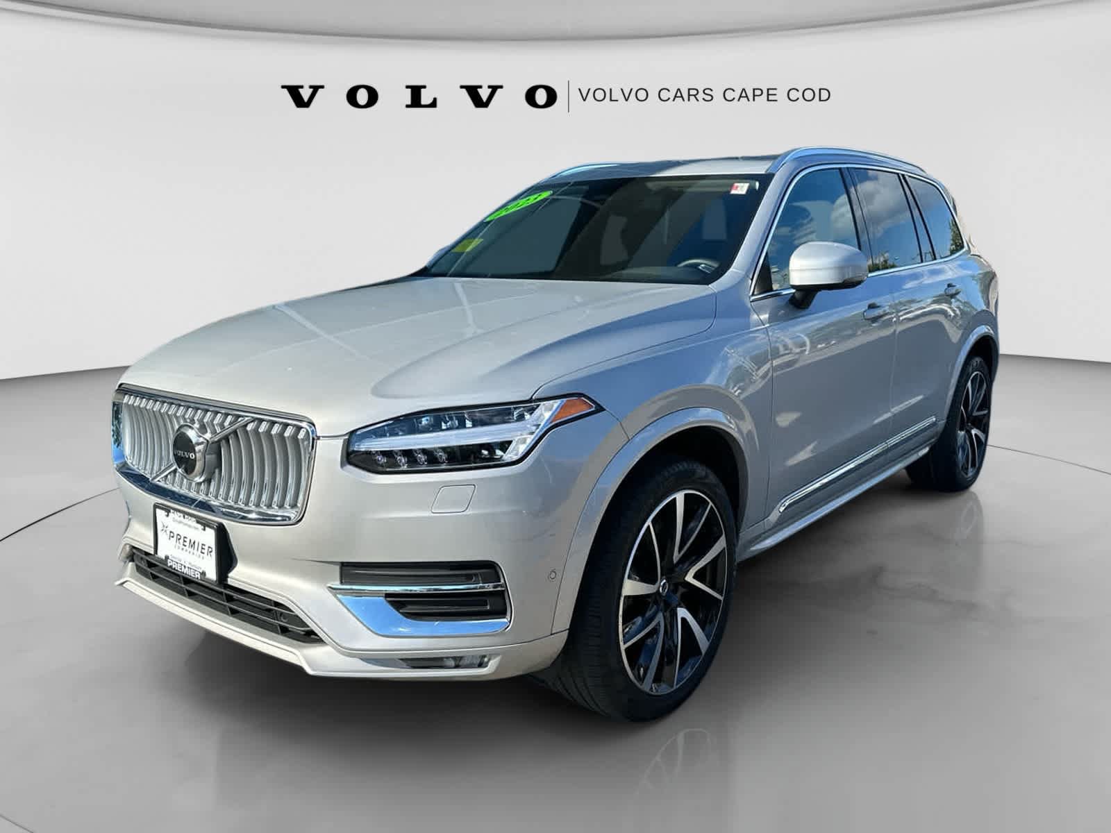 Used 2023 Volvo XC90 B5 Plus w/ Protection Package Premier AWD/4WD image 3