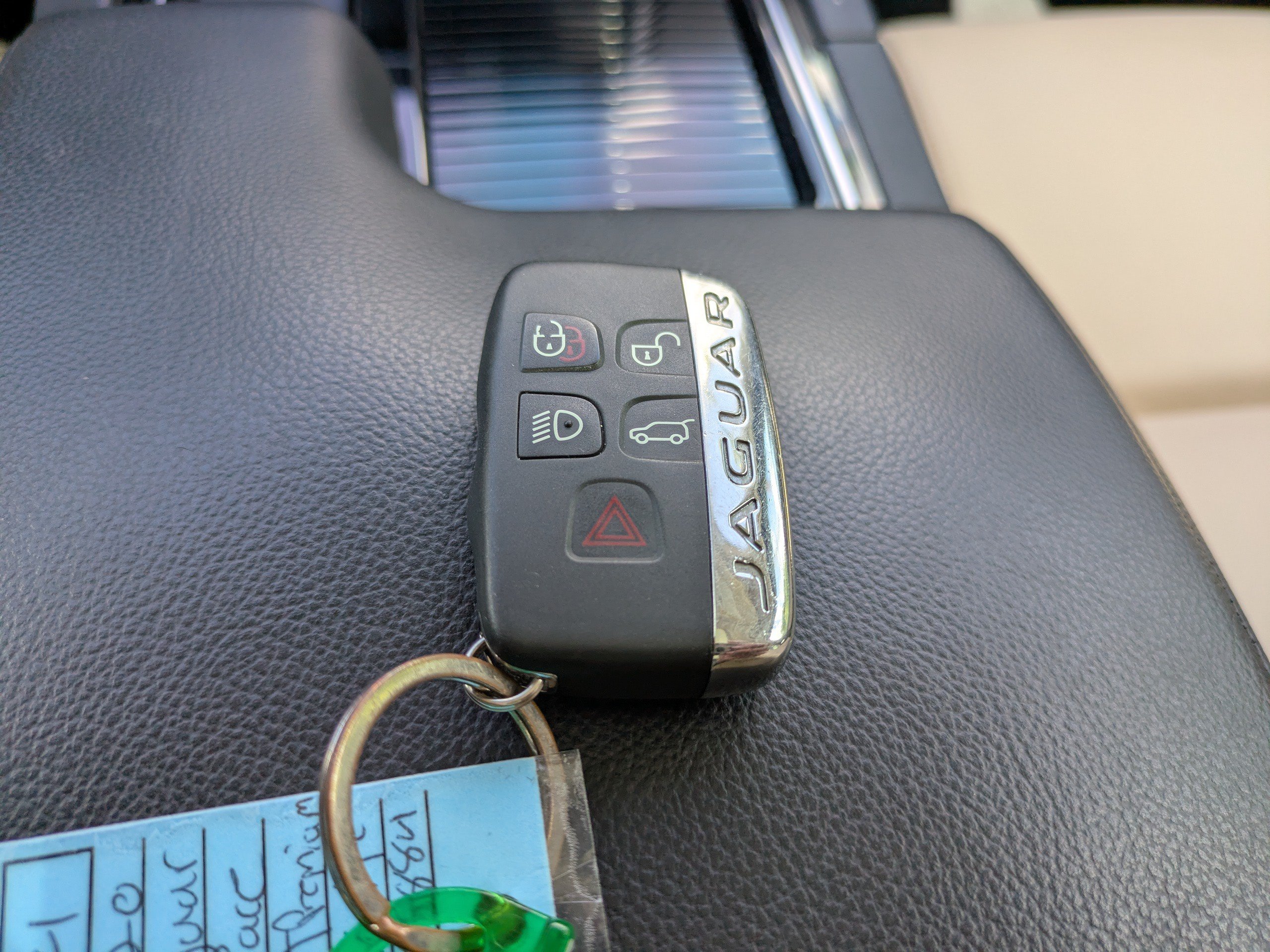 Used 2020 Jaguar F-PACE Premium AWD/4WD image 32