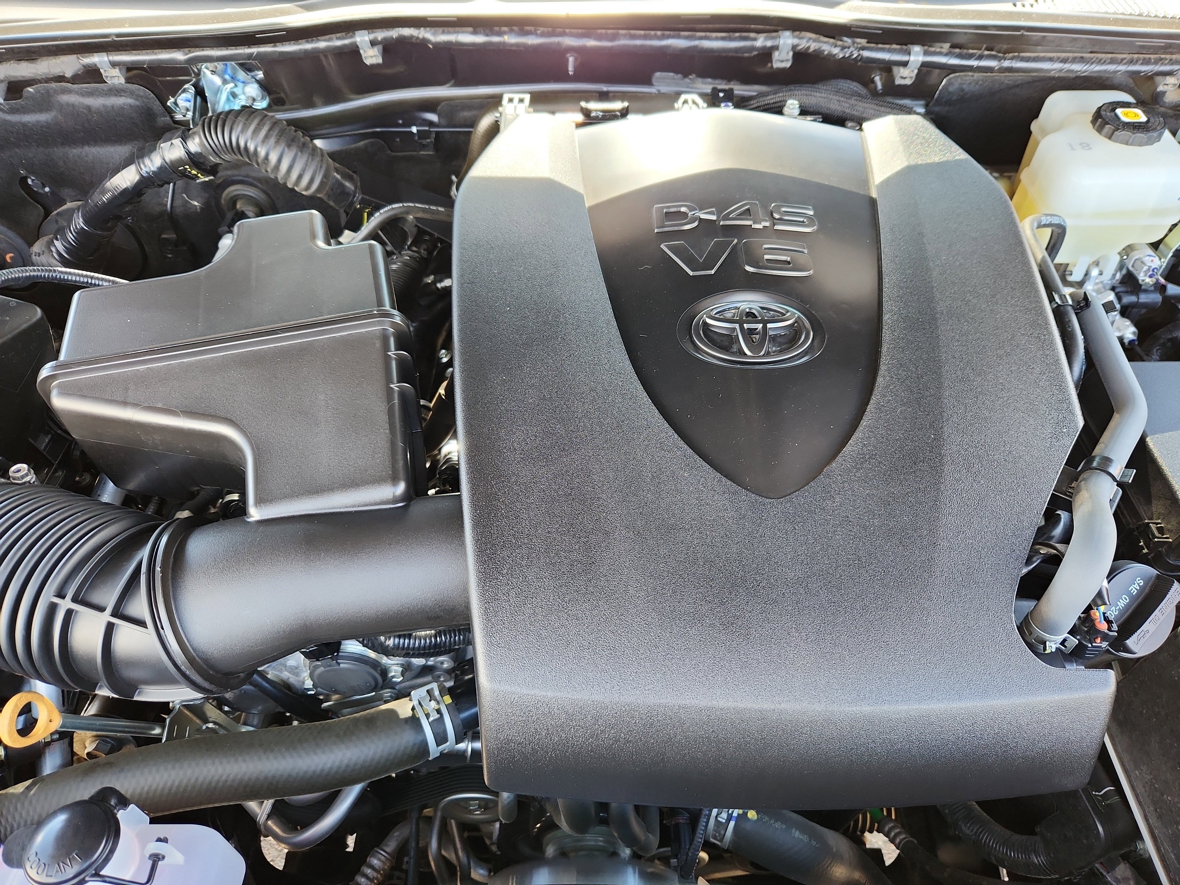 Used 2022 Toyota Tacoma TRD Off-Road w/ Technology Package image 14