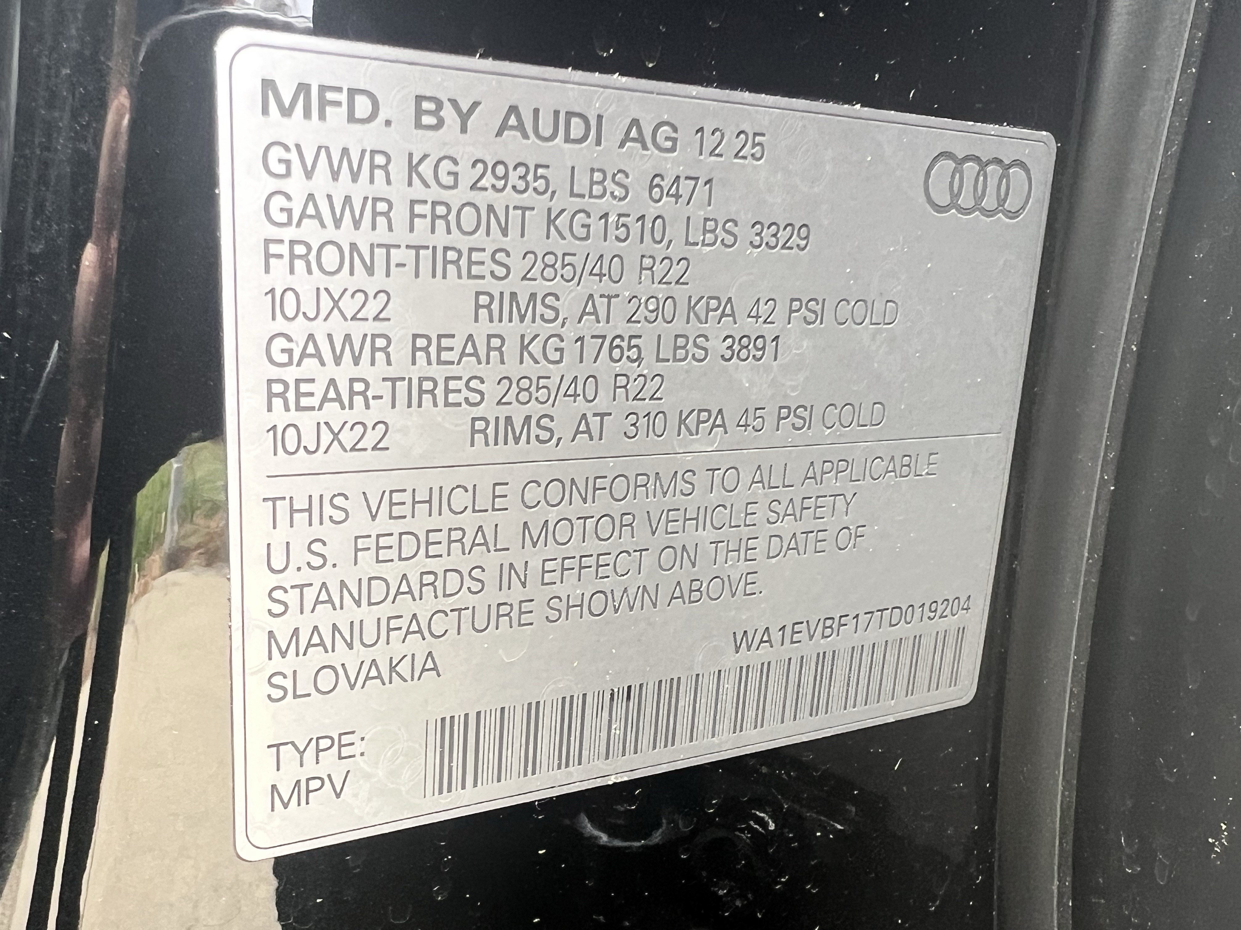 Certified 2026 Audi Q8 Premium Plus w/ Premium Plus Package AWD/4WD image 37