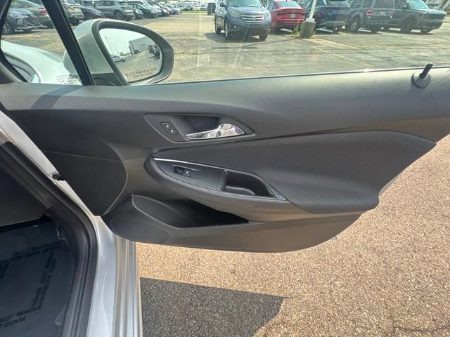 Used 2018 Chevrolet Cruze LT FWD image 19