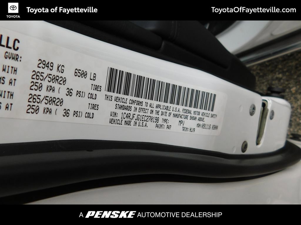Used 2014 Jeep Grand Cherokee Summit AWD/4WD image 9