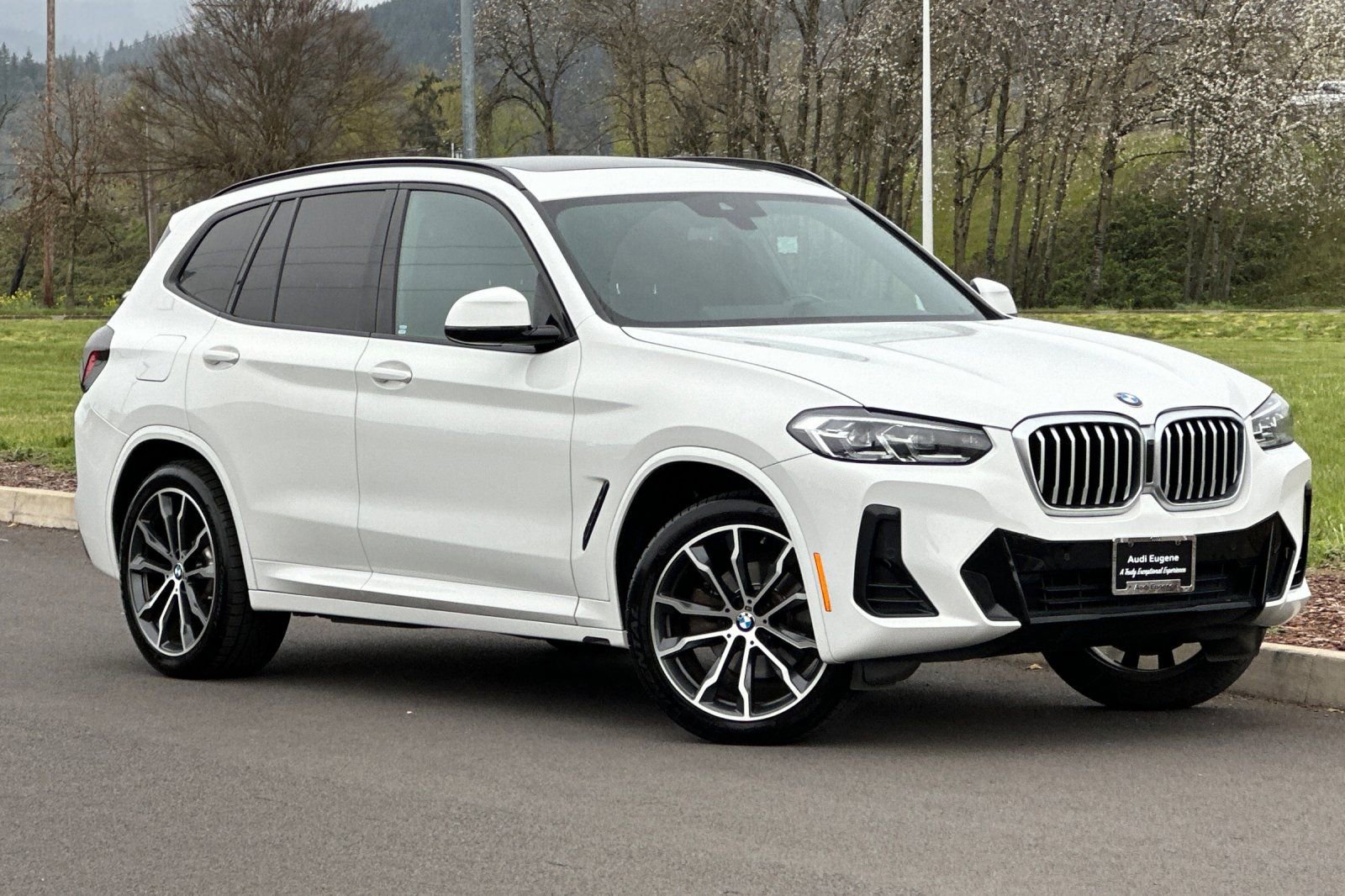 Used 2022 BMW X3 xDrive30i w/ M Sport Package 2