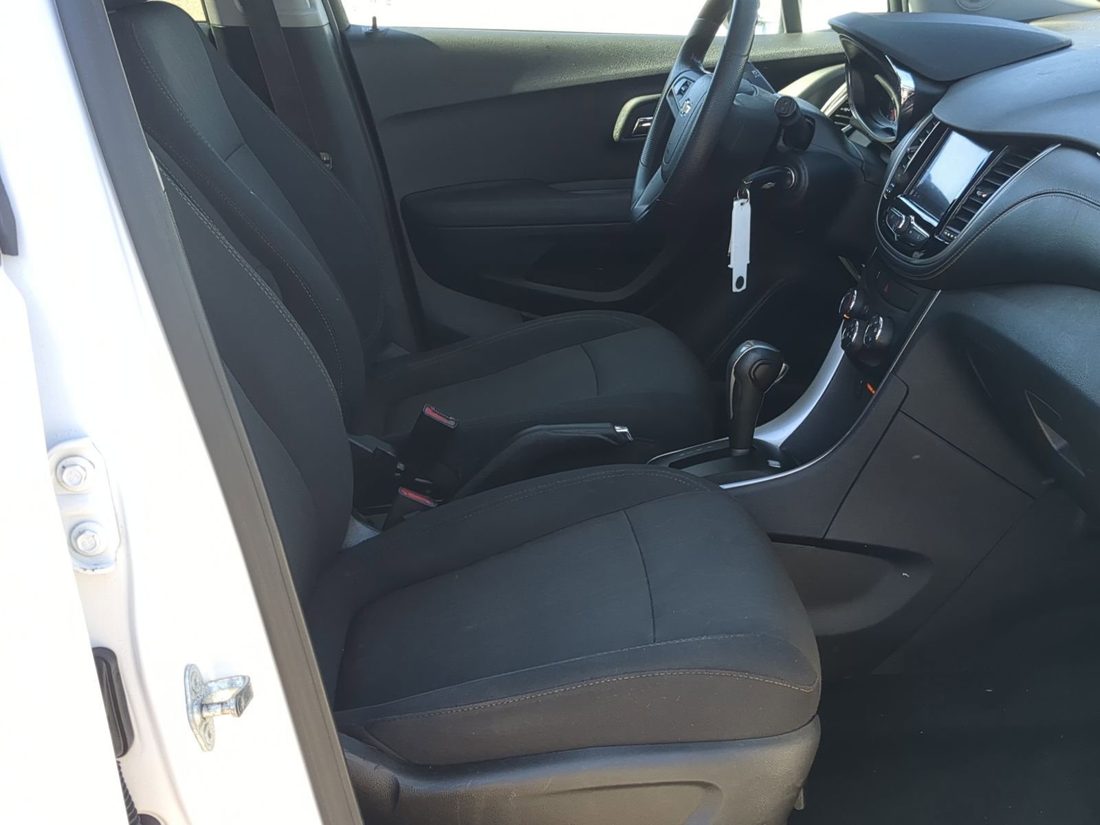 Used 2020 Chevrolet Trax LT image 23