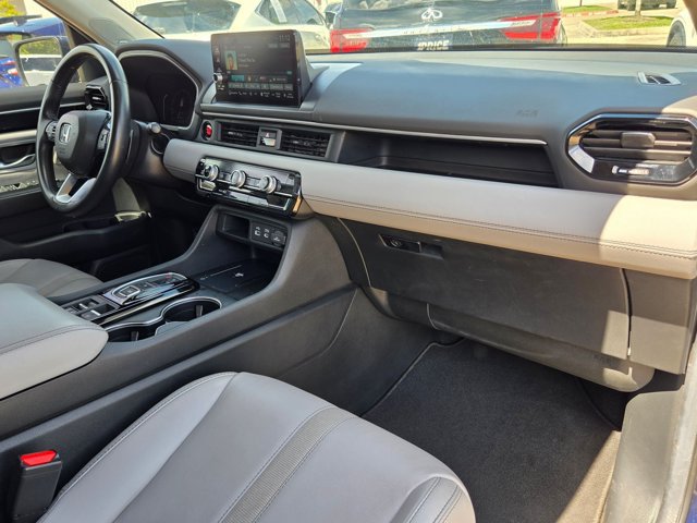 Used 2024 Honda Pilot Touring image 22