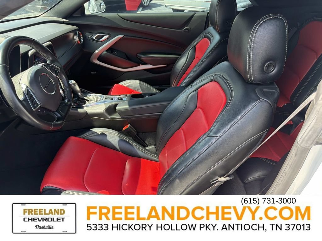 Used 2020 Chevrolet Camaro LT w/ Technology Package RWD image 18
