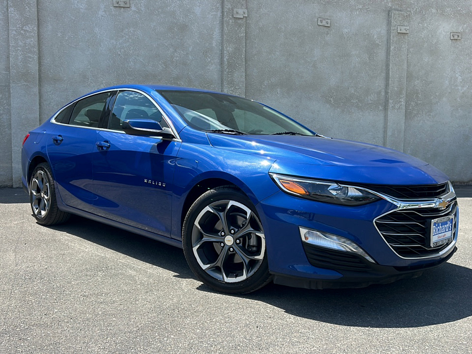 Used 2023 Chevrolet Malibu LT FWD image 1