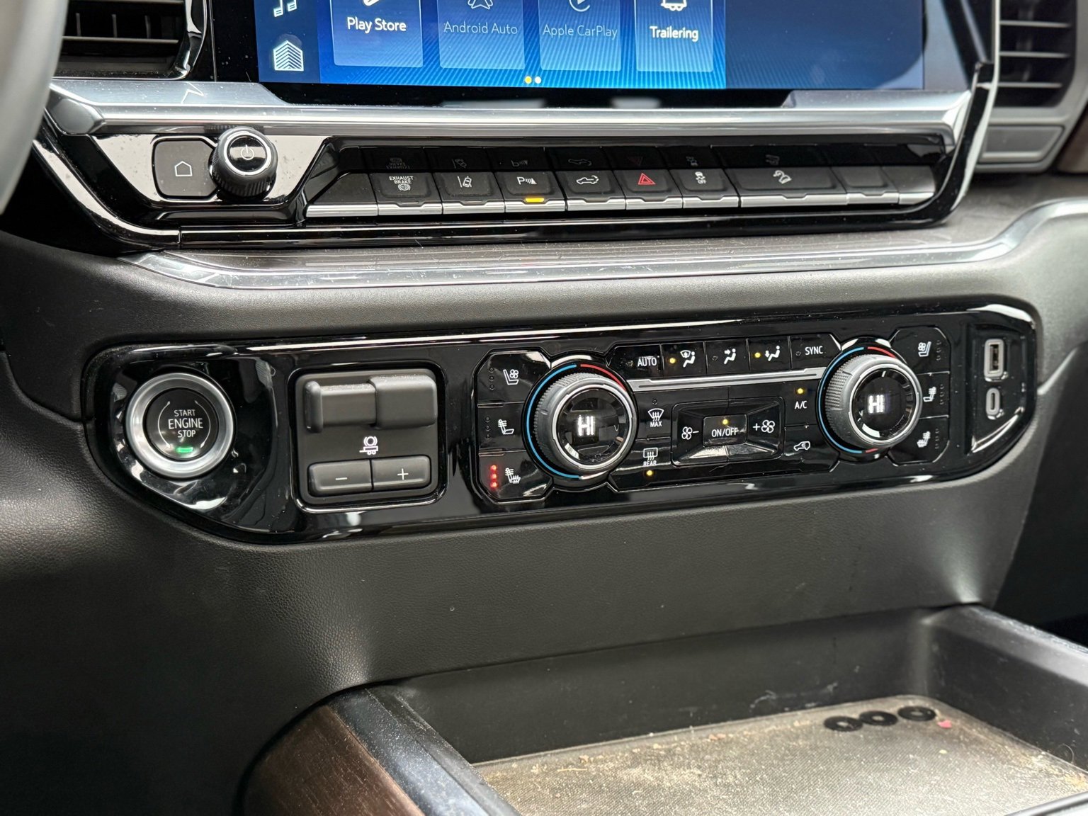 Used 2024 Chevrolet Silverado 2500 High Country w/ Midnight Edition image 26