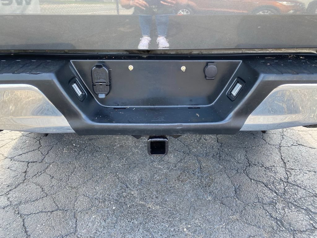 Used 2017 Ford F150 XLT w/ Equipment Group 301A Mid AWD/4WD image 4