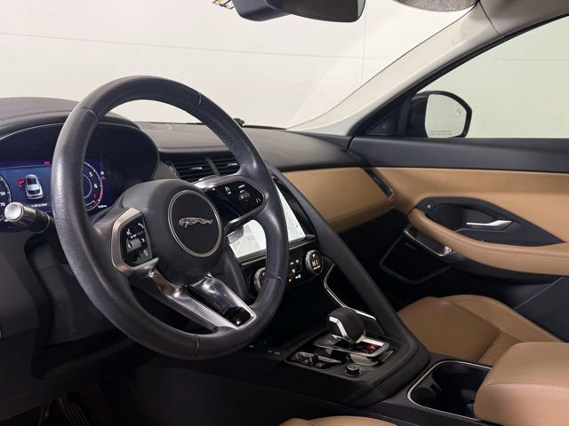 Used 2021 Jaguar E-PACE SE image 4
