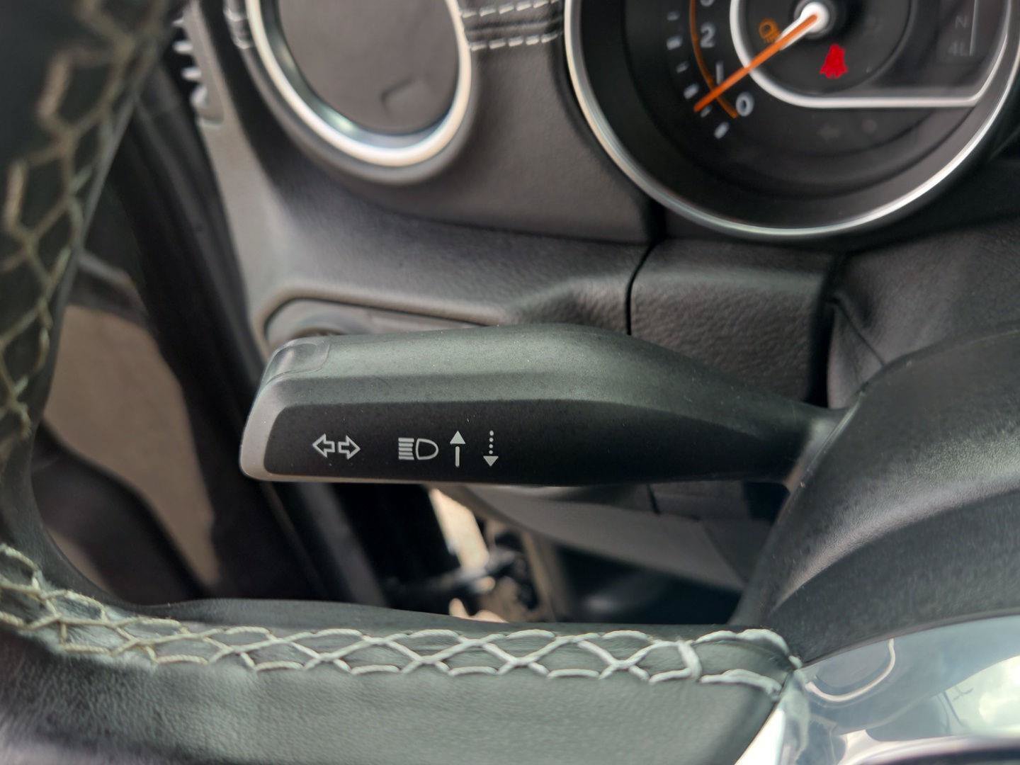 Used 2021 Jeep Gladiator Overland w/ Uconnect 4C Nav & Sound Group AWD/4WD image 26