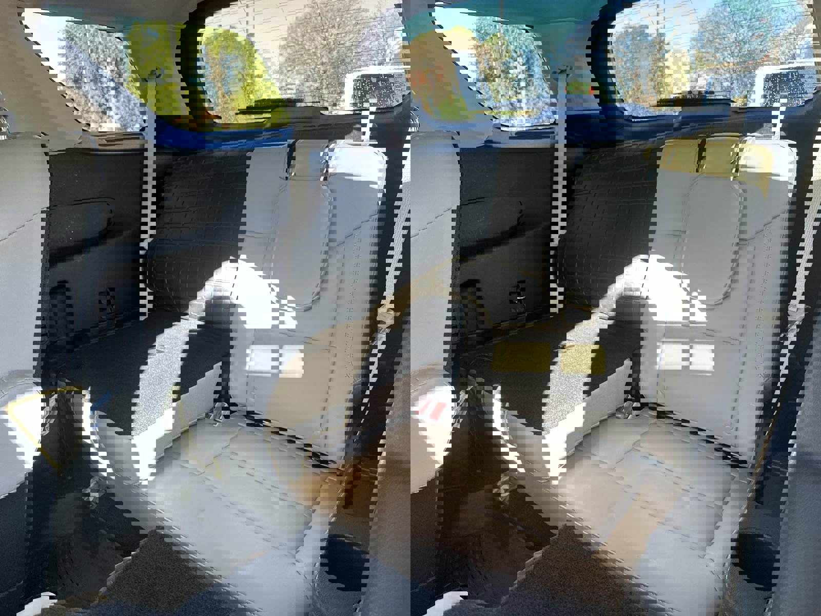 Used 2021 Ford Explorer XLT w/ Equipment Group 202A image 32