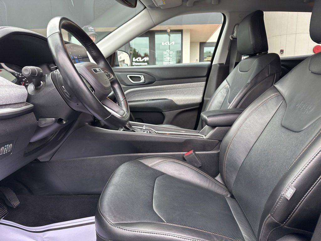 Used 2022 Jeep Compass Latitude image 29