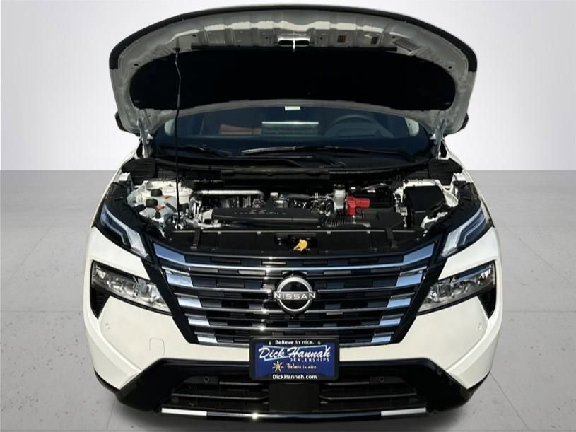 New 2026 Nissan Rogue Platinum w/ Platinum Premium Package image 5