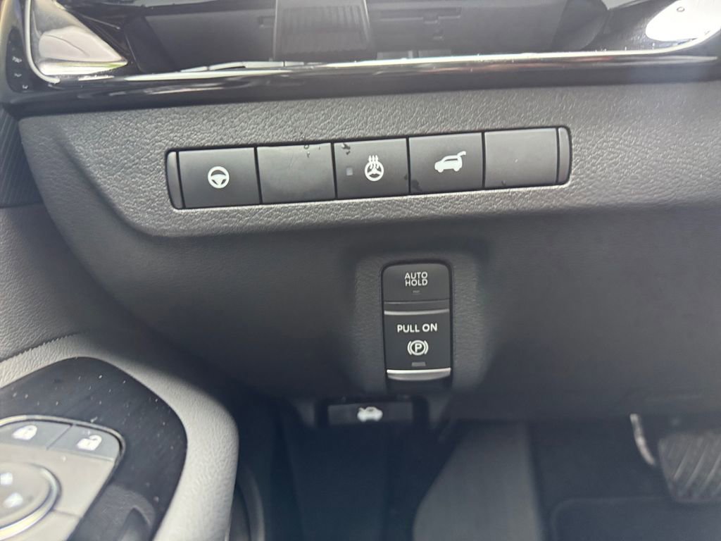 Used 2025 Nissan Murano SL AWD/4WD image 12
