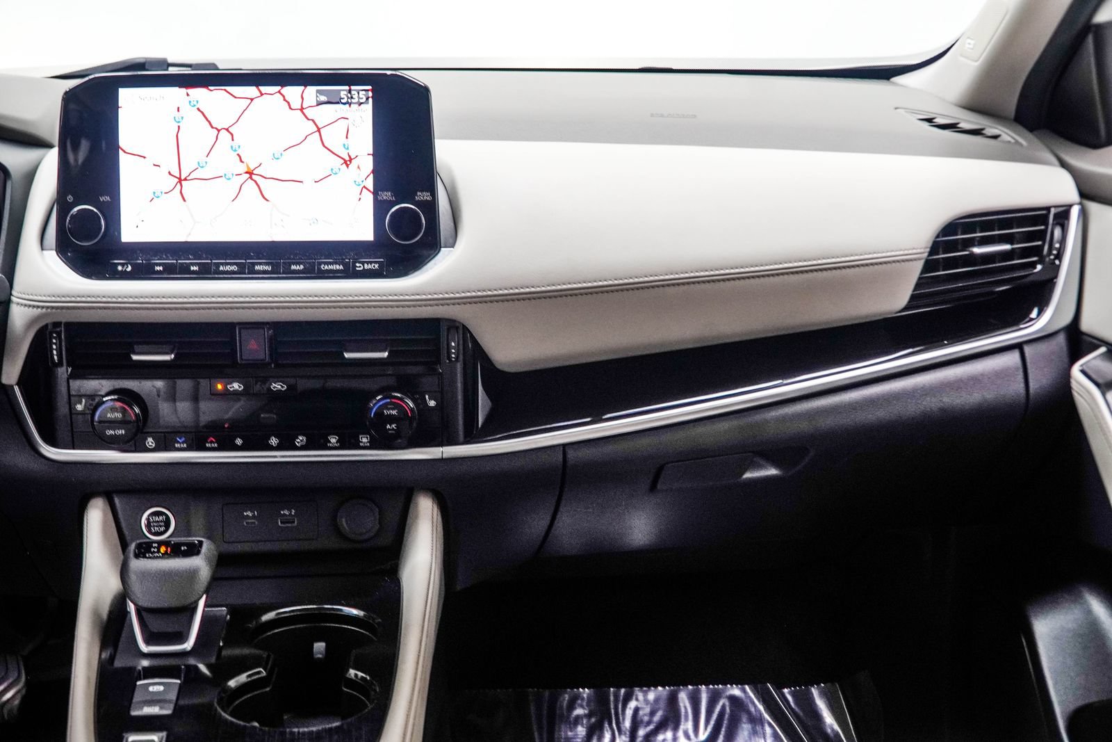 Used 2023 Nissan Rogue SL w/ SL Premium Package FWD image 19
