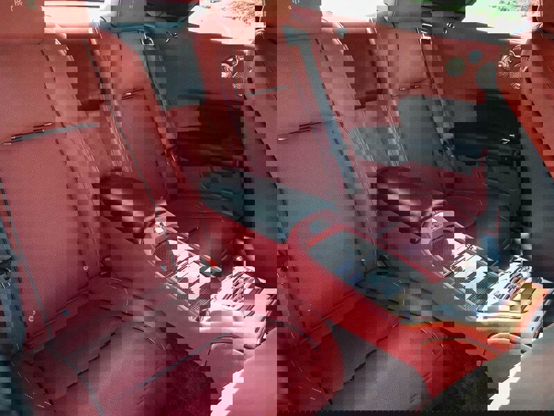 Used 2019 Rolls-Royce Dawn image 30