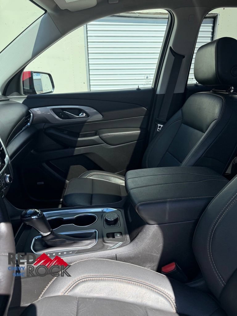 Used 2019 Chevrolet Traverse RS w/ LPO, Floor Liner Package AWD/4WD image 14