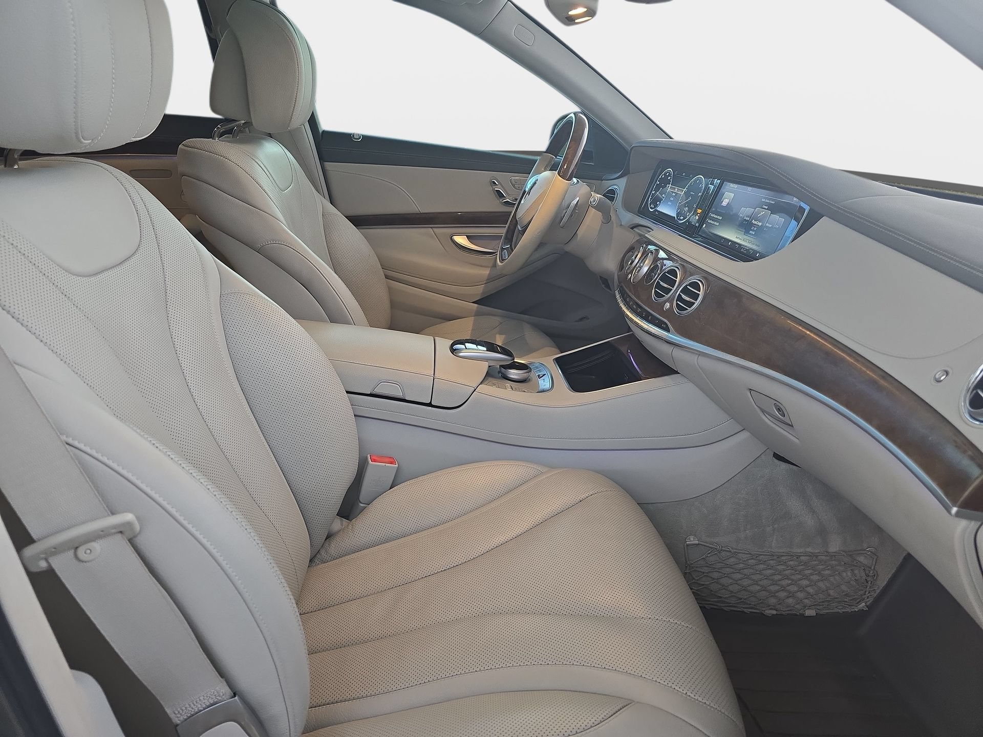 Used 2015 Mercedes-Benz S 550 4MATIC Sedan image 10
