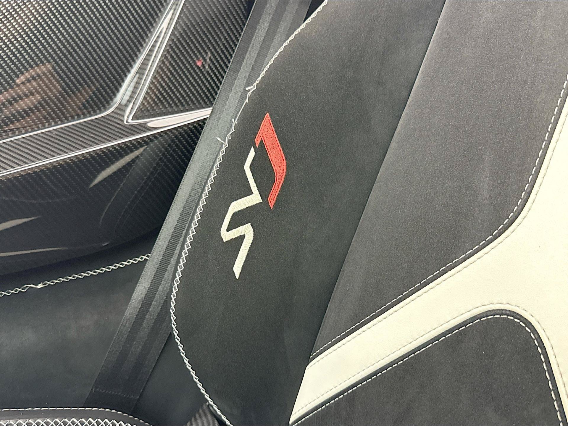 Used 2020 Lamborghini Aventador SVJ AWD/4WD image 41
