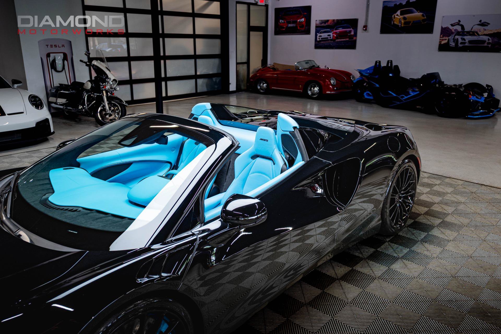 Used 2026 McLaren Artura Spider RWD image 71