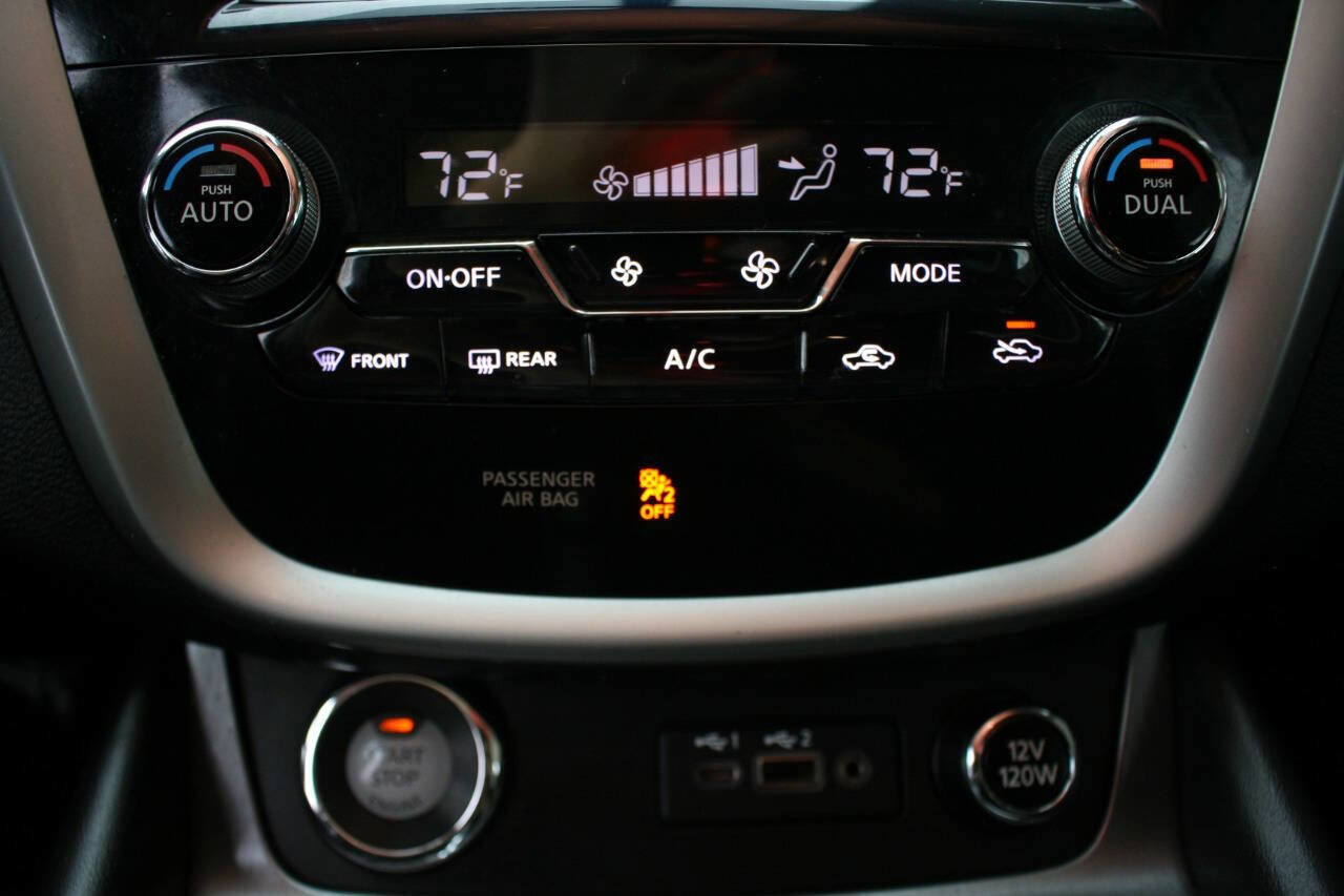 Used 2019 Nissan Murano S image 14