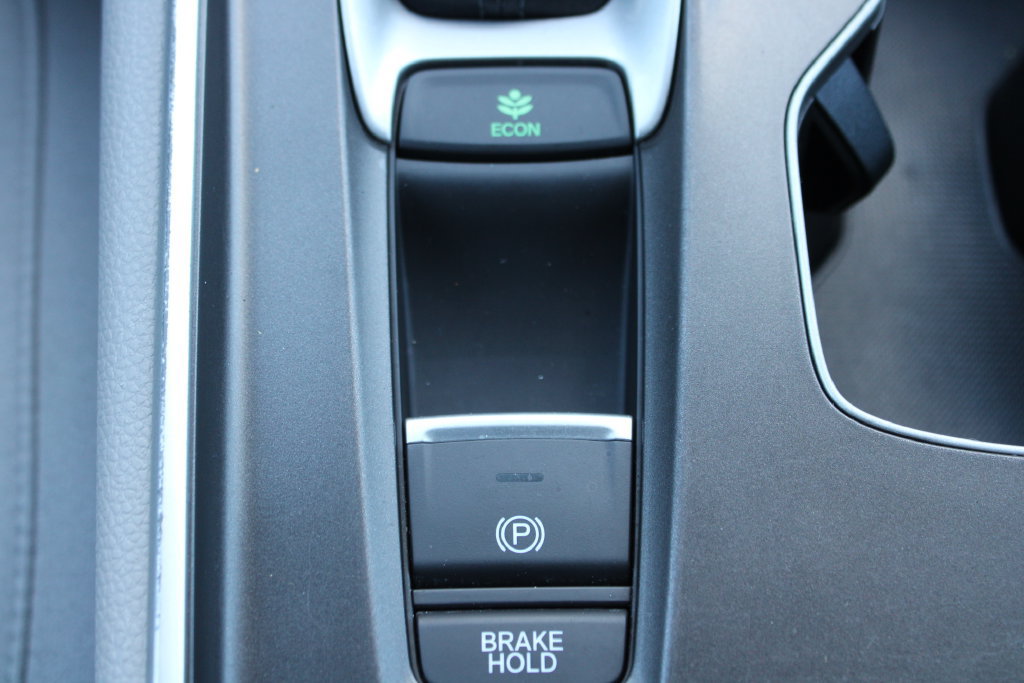 Used 2018 Honda Accord LX image 22