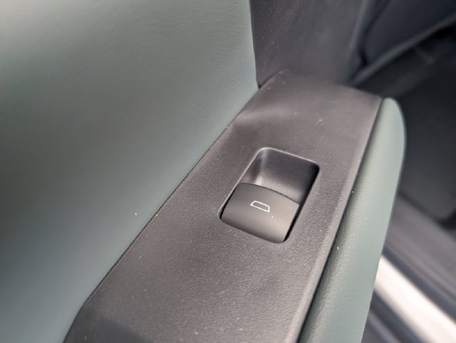 New 2027 GMC Terrain AT4 w/ Convenience Package III AWD/4WD image 11