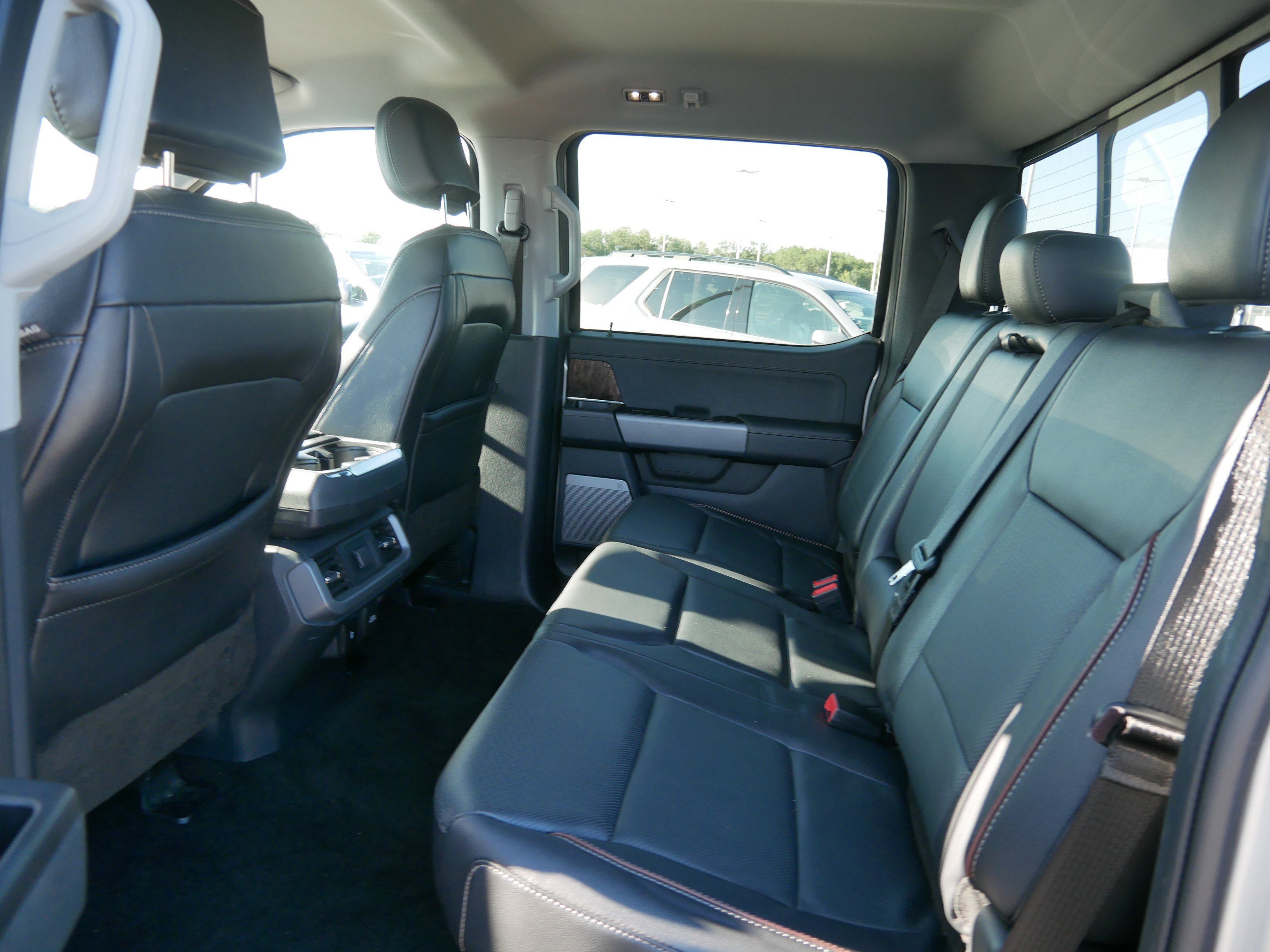 Used 2022 Ford F150 Lariat w/ Equipment Group 501A Mid image 33