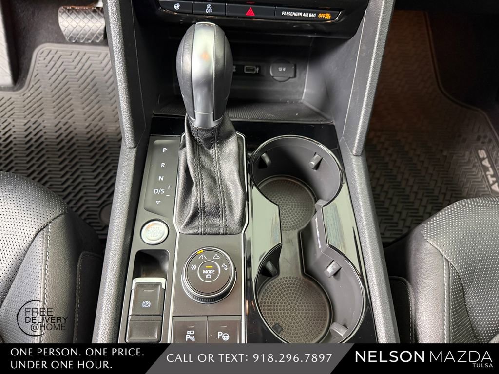 Used 2018 Volkswagen Atlas SEL Premium AWD/4WD image 33