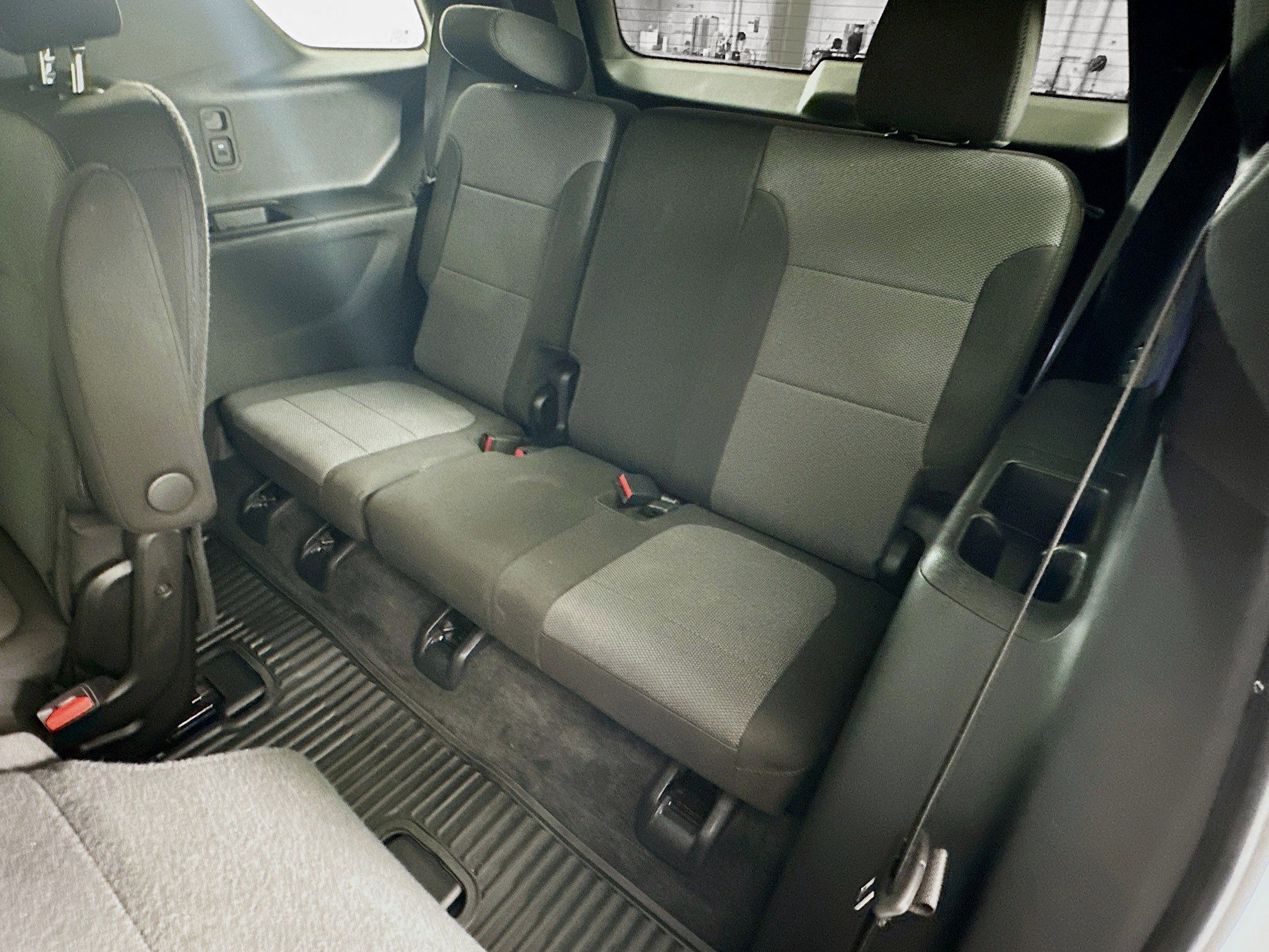 Used 2023 Chevrolet Traverse LT image 29