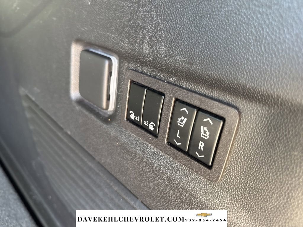 Used 2023 Chevrolet Suburban RST w/ Luxury Package AWD/4WD image 34