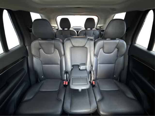 Used 2017 Volvo XC90 T6 Momentum w/ Vision Package AWD/4WD image 16